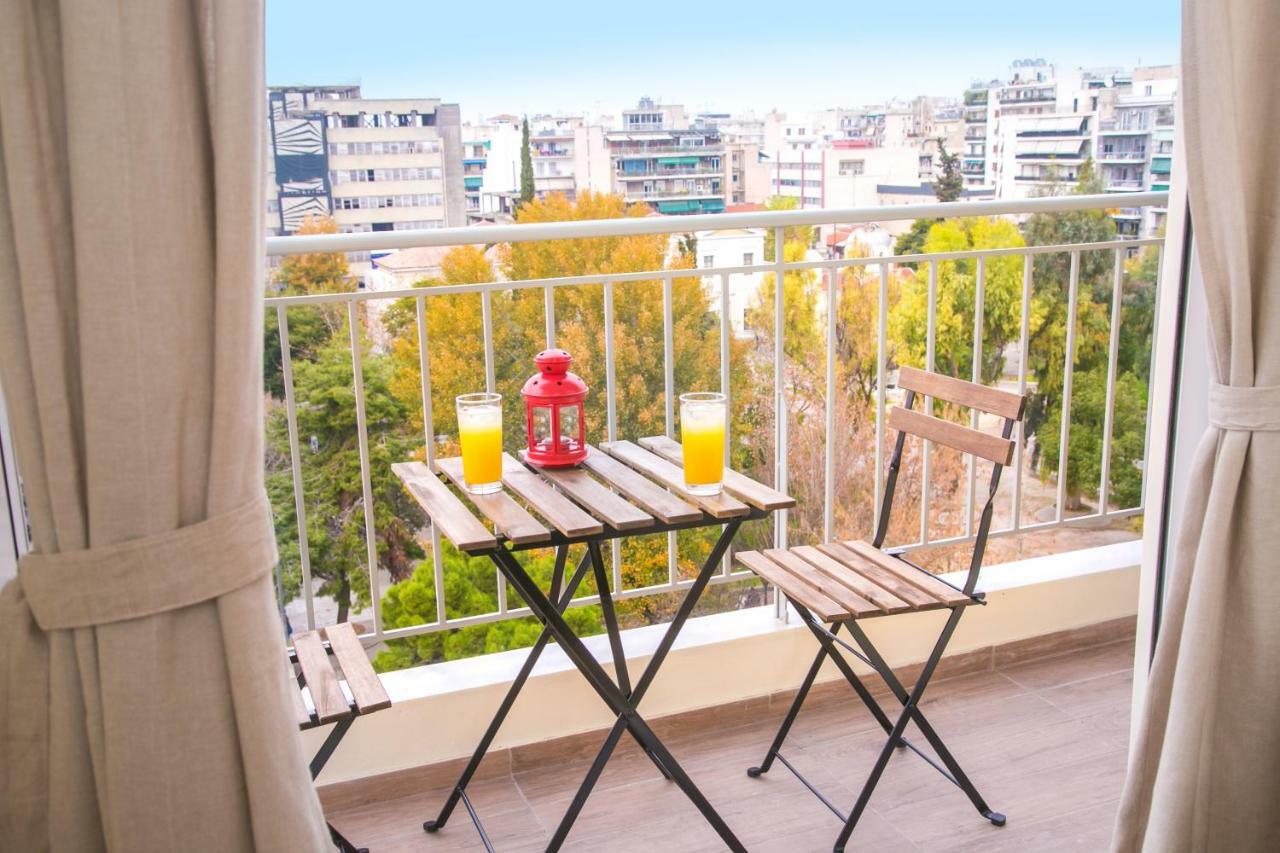 Magnificent Luxury Retrostyle Flat Acropolis View Apartment เอเธนส์ ภายนอก รูปภาพ