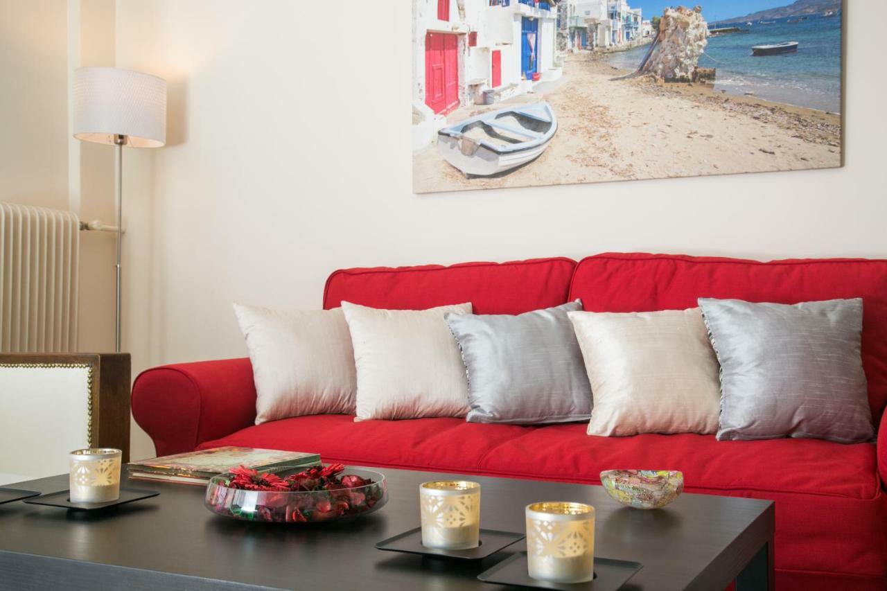 Magnificent Luxury Retrostyle Flat Acropolis View Apartment เอเธนส์ ภายนอก รูปภาพ