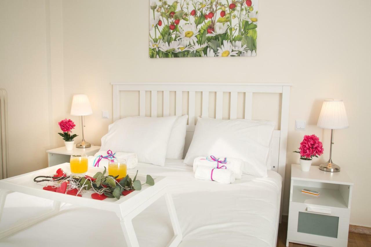 Magnificent Luxury Retrostyle Flat Acropolis View Apartment เอเธนส์ ภายนอก รูปภาพ