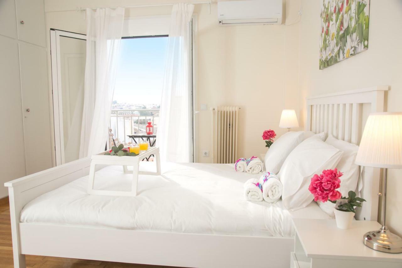 Magnificent Luxury Retrostyle Flat Acropolis View Apartment เอเธนส์ ภายนอก รูปภาพ