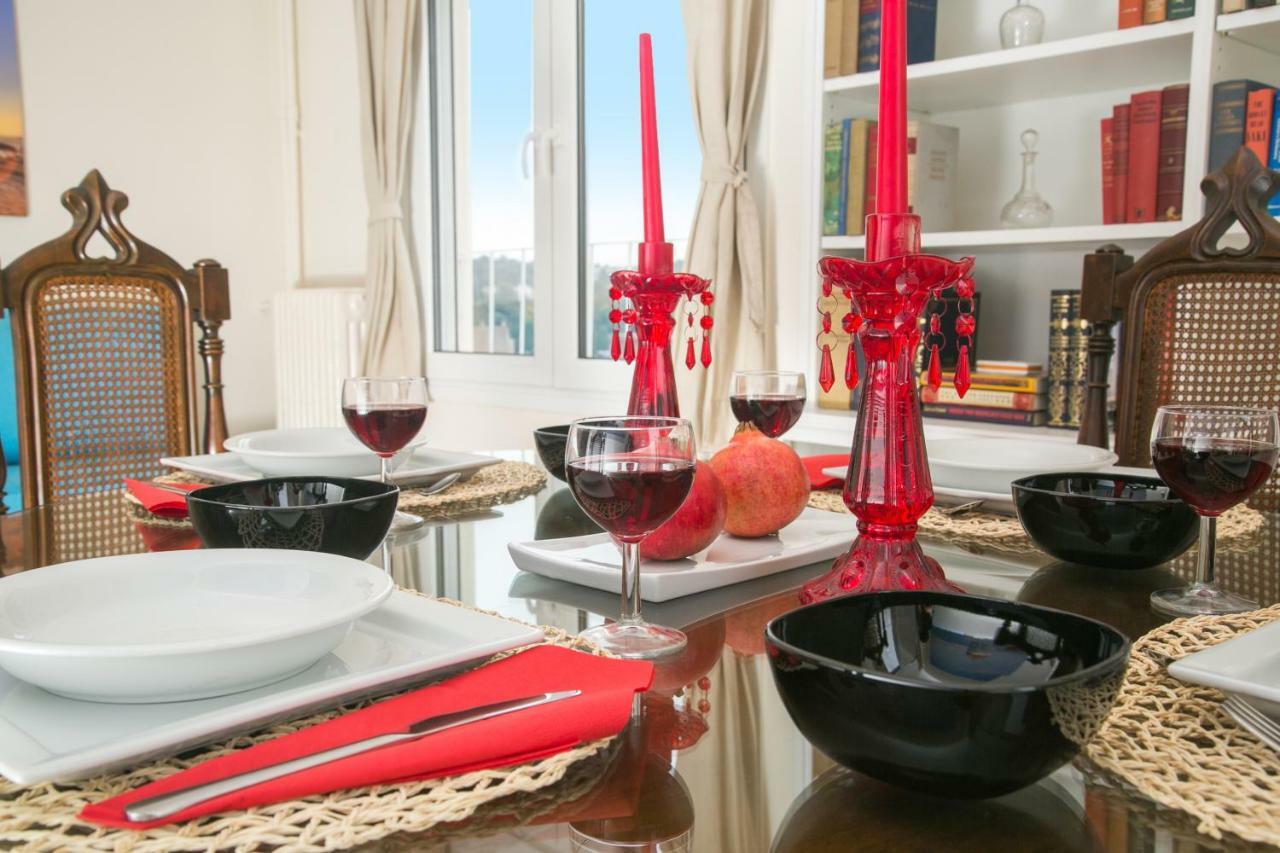 Magnificent Luxury Retrostyle Flat Acropolis View Apartment เอเธนส์ ภายนอก รูปภาพ