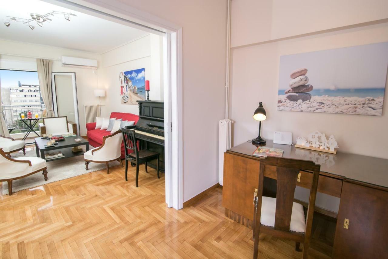 Magnificent Luxury Retrostyle Flat Acropolis View Apartment เอเธนส์ ภายนอก รูปภาพ